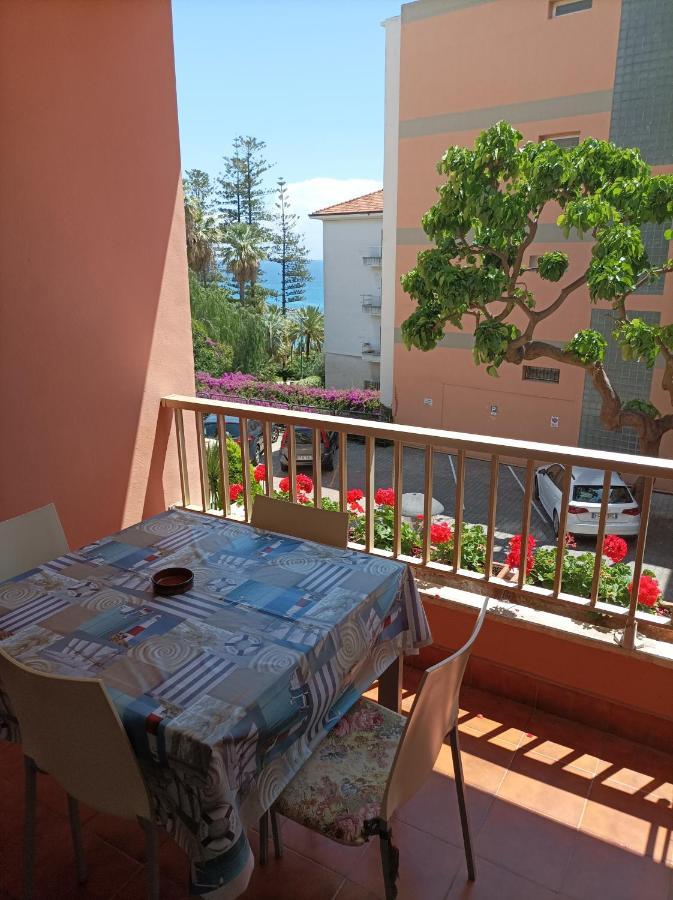 Petit Avec Classe Sanremo Exteriér fotografie